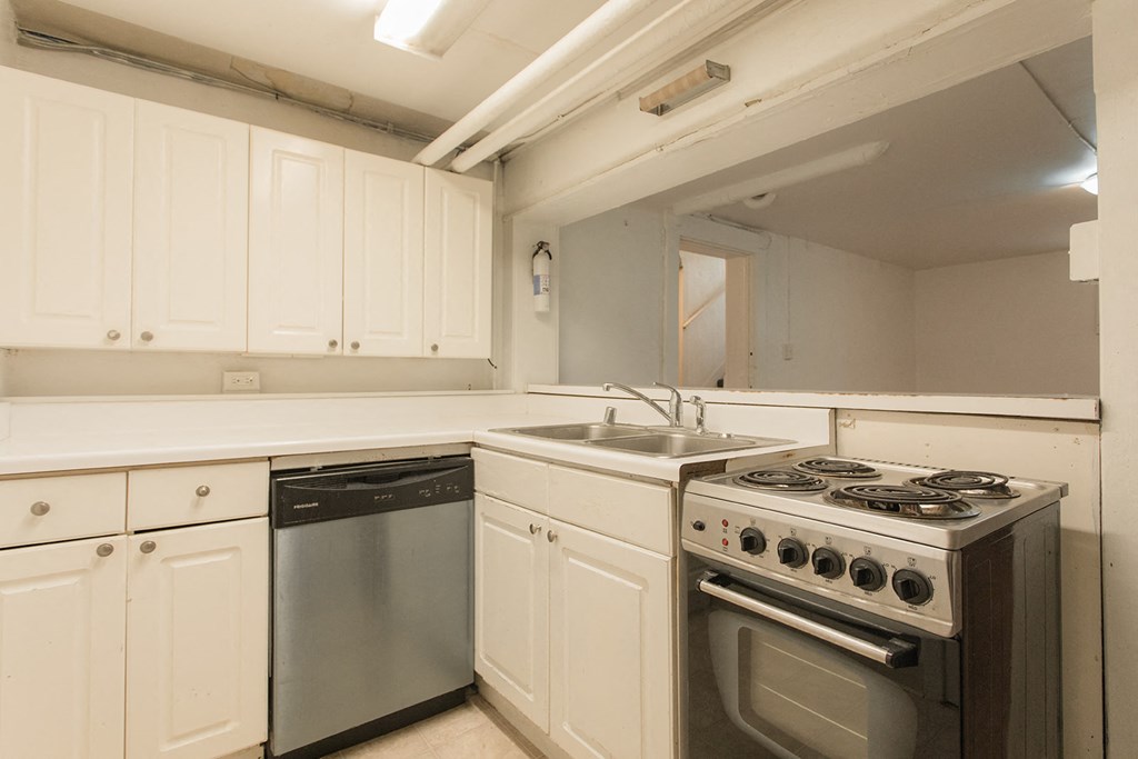 1501 Broadway Street Unit 1 Kitchen