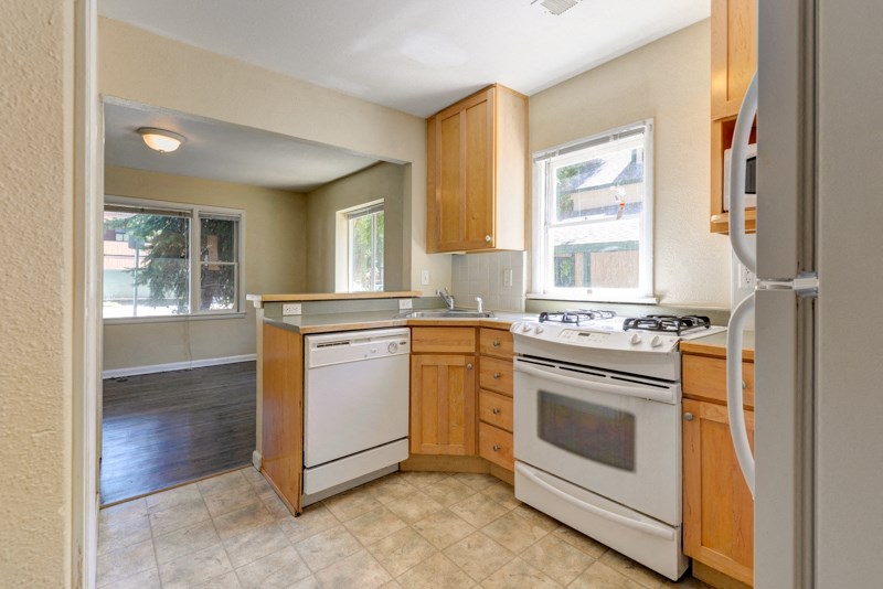 1503-1513 20th Street Kitchen