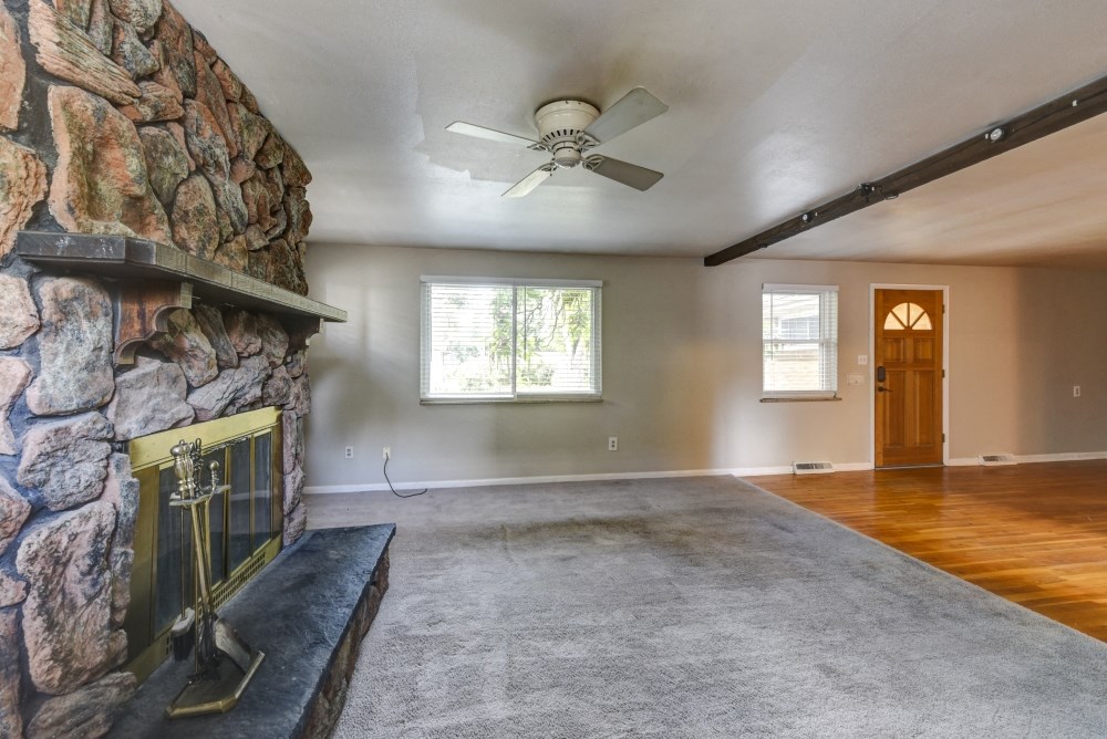 1827-1829 E Jewell Ave Living Area