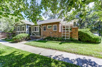 Exterior 1903 Pine - Photo Gallery 20
