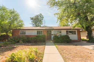 210 S 38Th St 4 Beds House for Rent - Photo Gallery 1