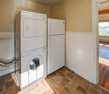 2126-2128 Baseline Road Washer and Dryer 2126-2128 Baseline Interior