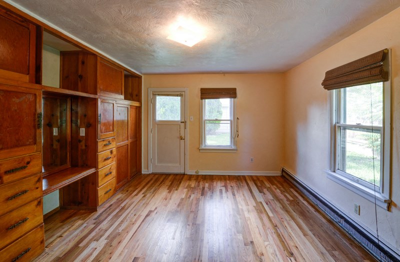 2126-2128 Baseline Road Living Room