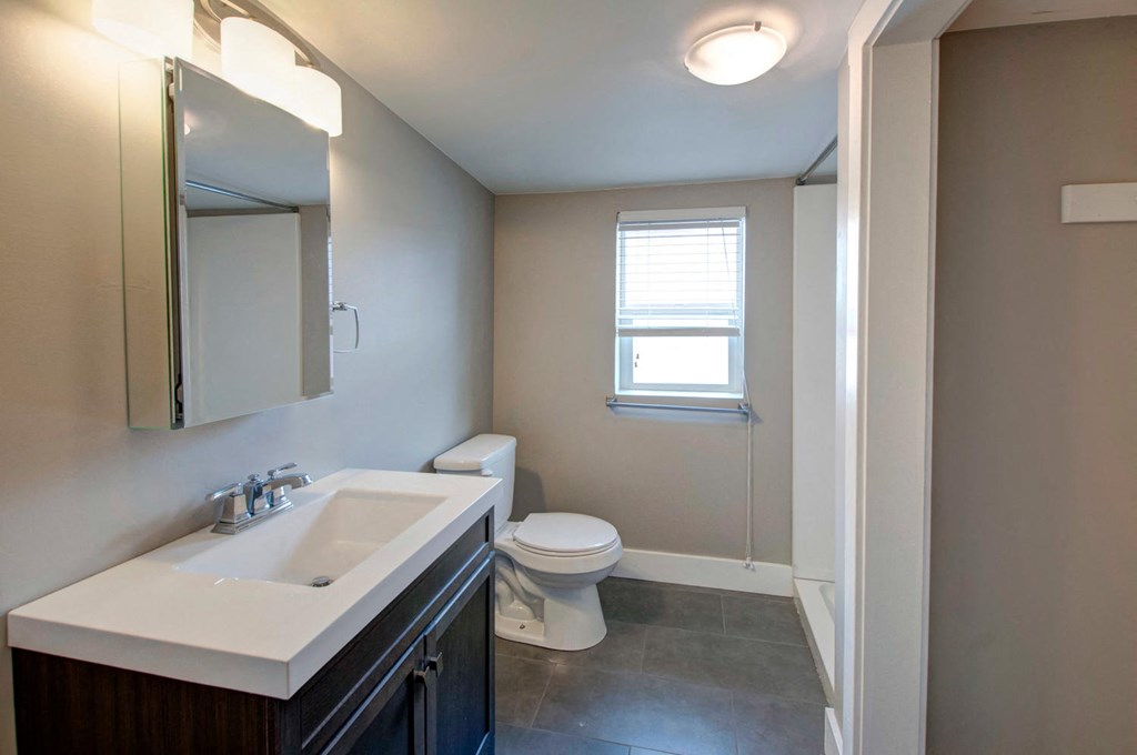 2500-2504 Race  Bathroom