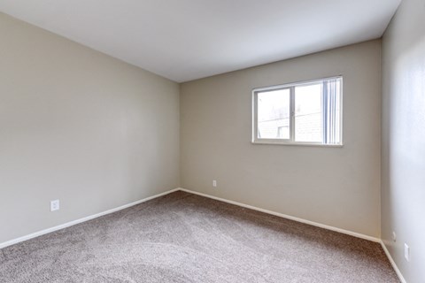 bedroom 26 Emery