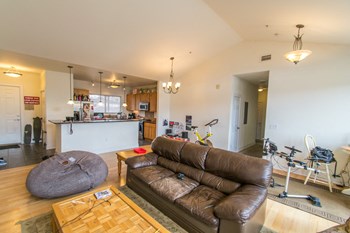 2800 E Aurora #301 Interior