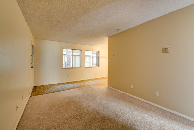 3393 Madison Avenue W130 Living Area