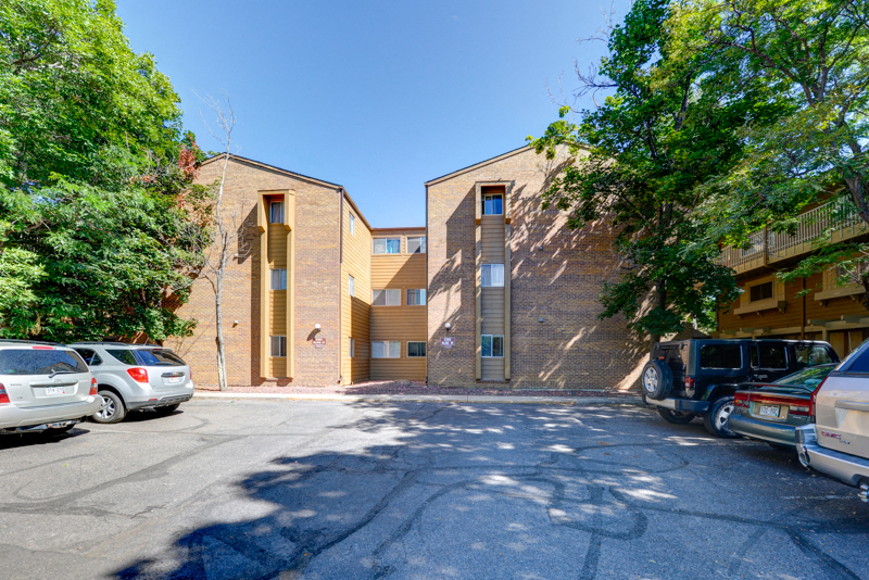 3393 Madison Avenue W130 Exterior