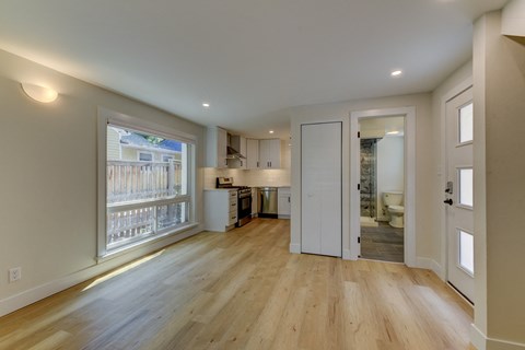 616 Marine Living Room