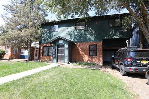 859 20th Street Exterior