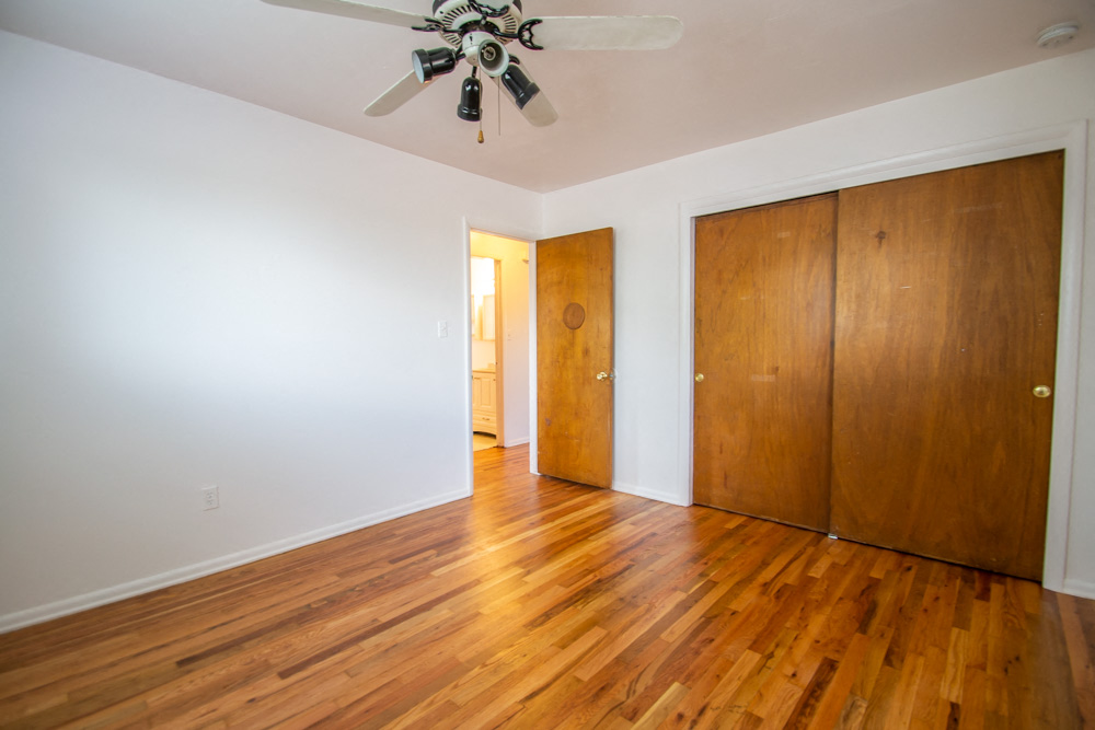 6801-6811 W 24th Ave Edgewater