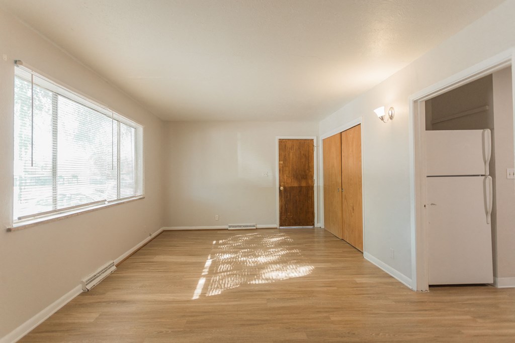 710 30th Street #B Living Room