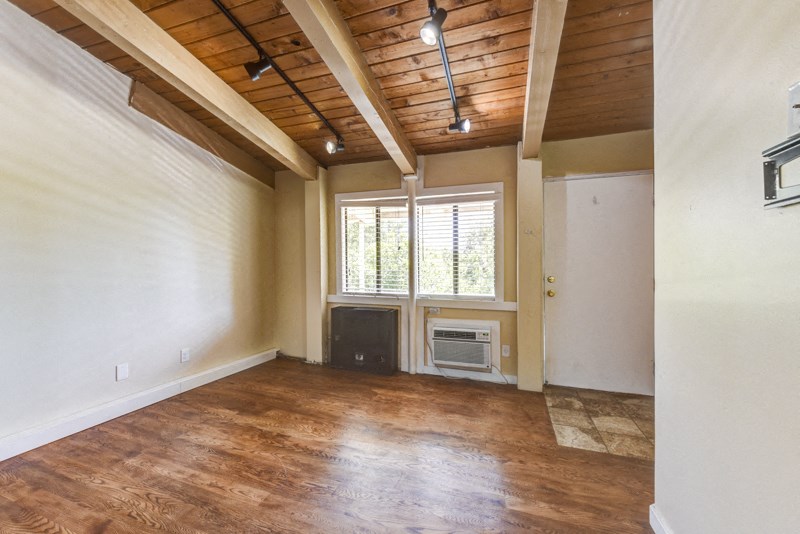 Apartment Interior at -Buffalo Canyon-, Boulder, 80303