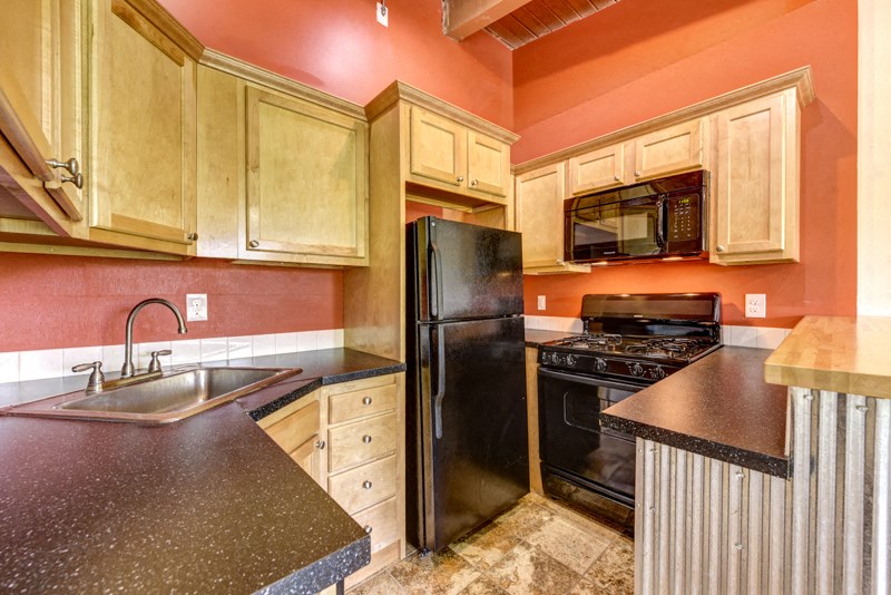 Modular Kitchens at -Buffalo Canyon-, Boulder, CO