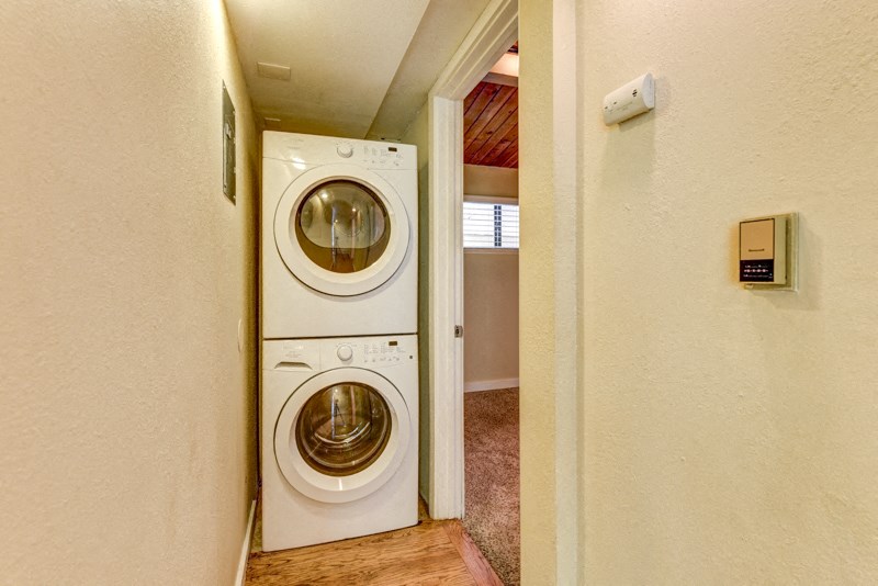 Washer & Dryer Included at -Buffalo Canyon-, Boulder, 80303