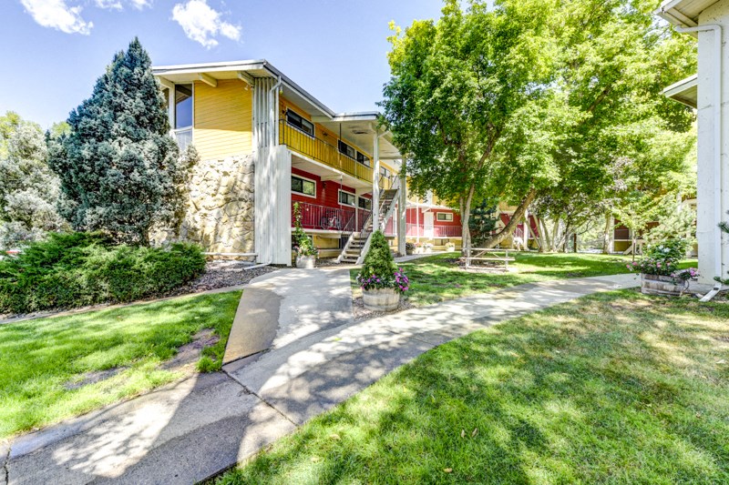 Green Space Walking Trails at -Buffalo Canyon-, Colorado, 80303