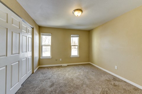 1075 Sir Galahad Dr Interior