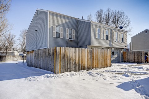 1075 Sir Galahad Dr Exterior