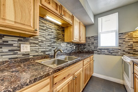 1075 Sir Galahad Dr Kitchen