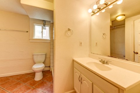 928 9th Street Down Bathroom