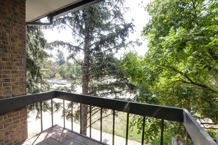 1065 University Balcony