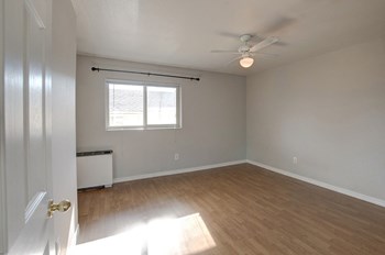 3009-3161 Madison Ave. 1-2 Beds Apartment, Condo, Student, CU, Naropa, Boulder for Rent - Photo Gallery 9