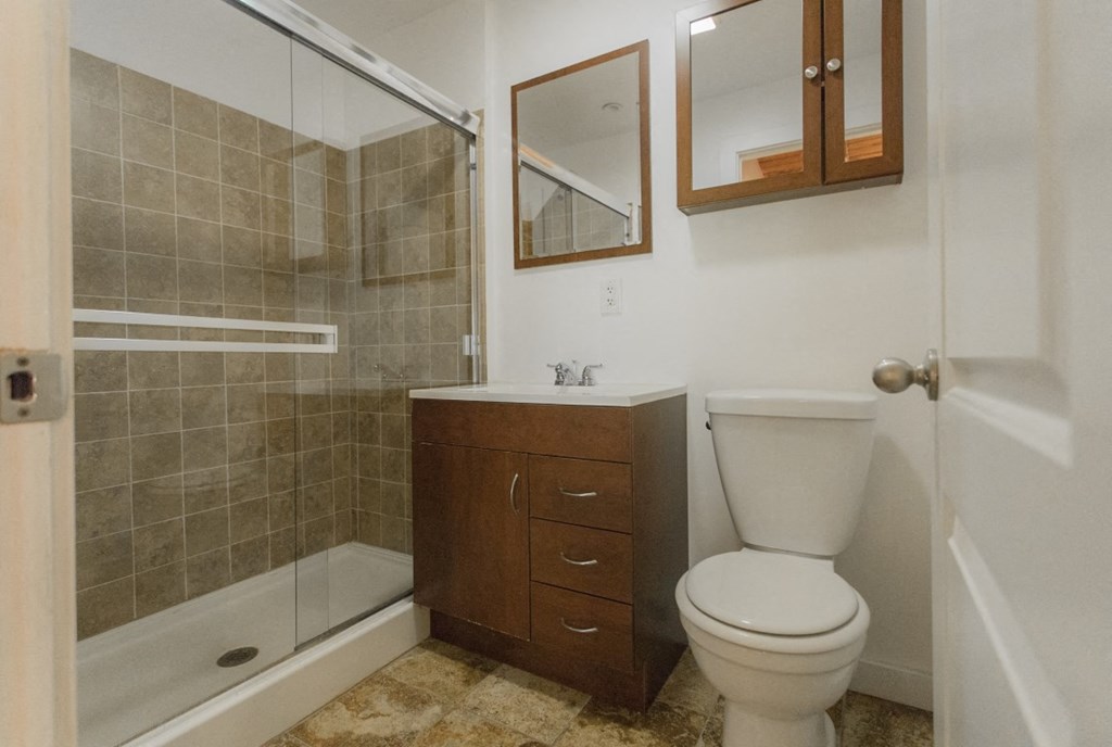 Bathroom With Bathtub at -Buffalo Canyon-, Boulder