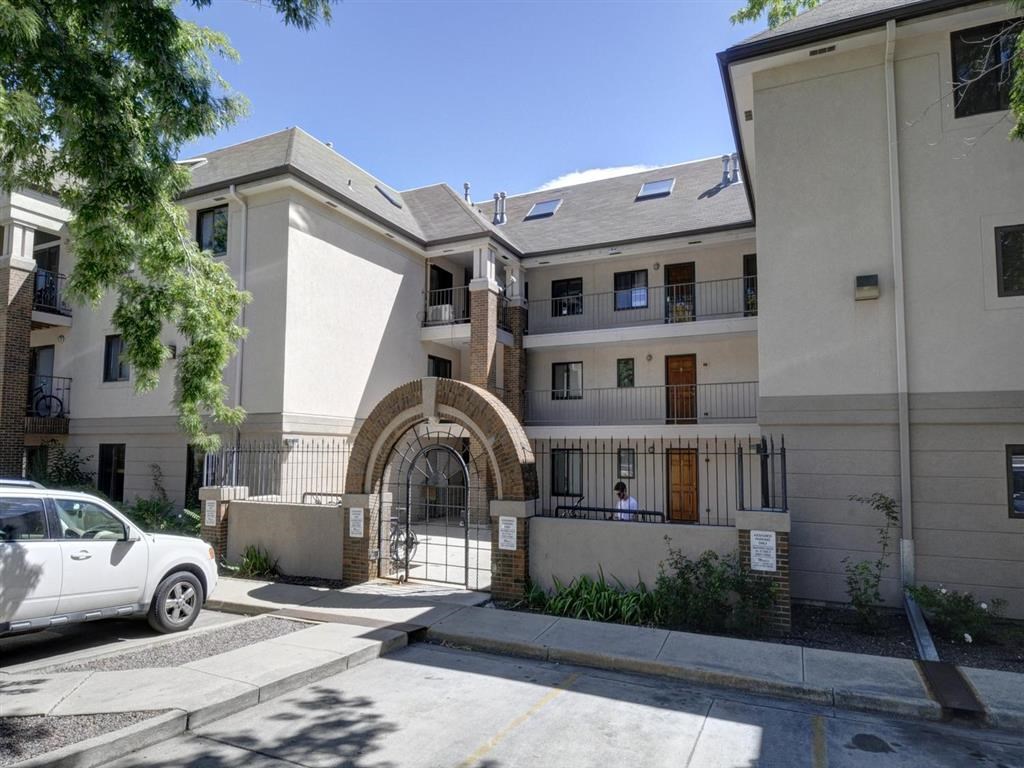 1085 Broadway #19 Exterior