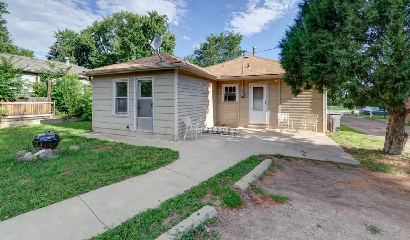 2126-2128 Baseline Road Exterior