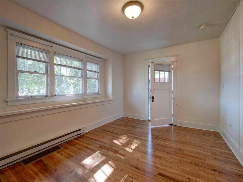 711-713 20th Street Living Room