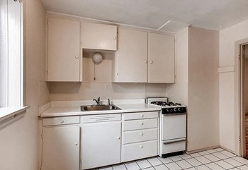 790 Clermont Street 2 Beds Apartment for Rent - Photo Gallery 4