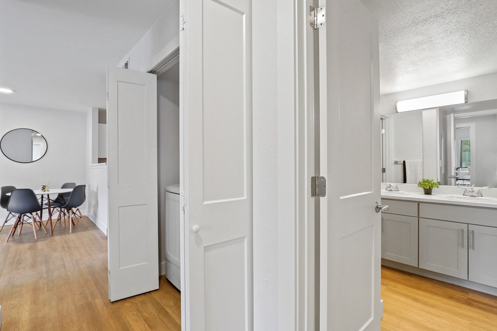 The Alpine Apartments