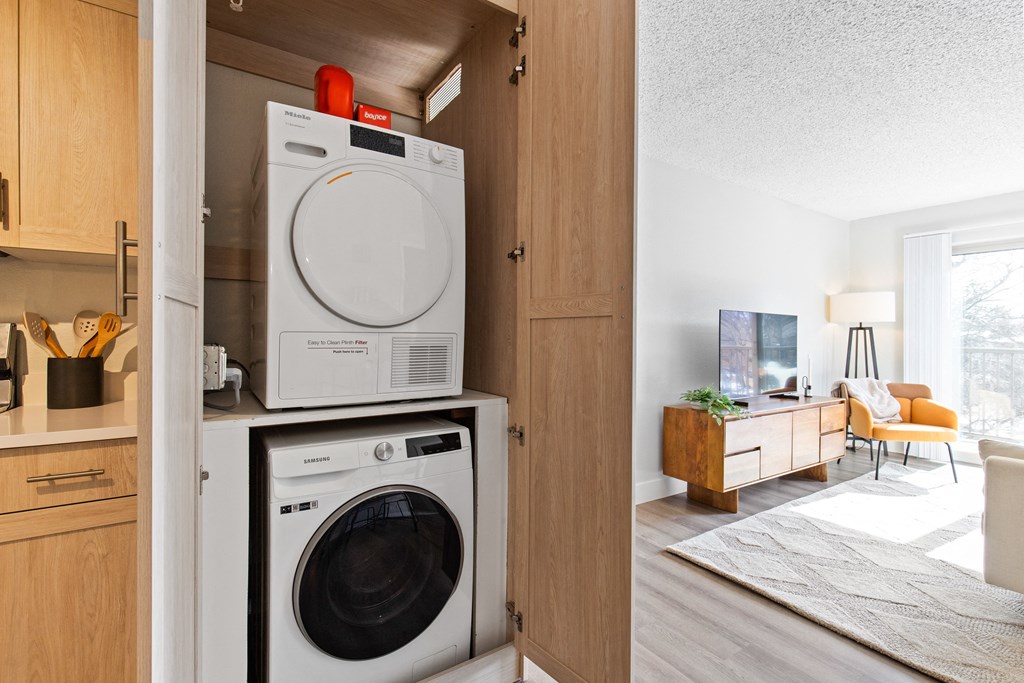 Mountainaire - Model In-unit washer and dryer