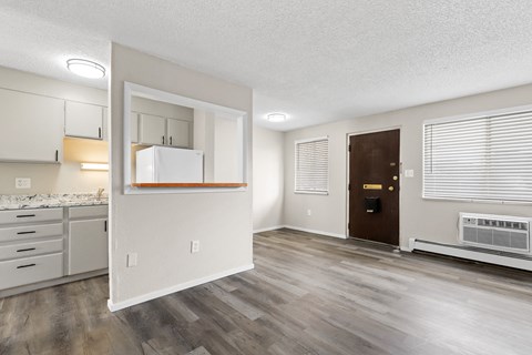 Royal Chateau Apartments