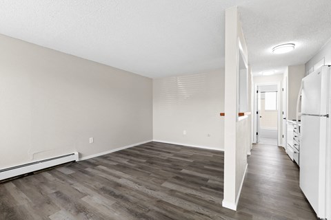 Royal Chateau Apartments