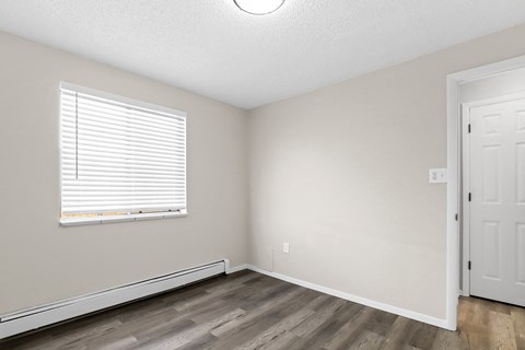 Royal Chateau Apartments