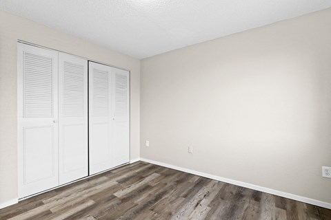 Royal Chateau Apartments