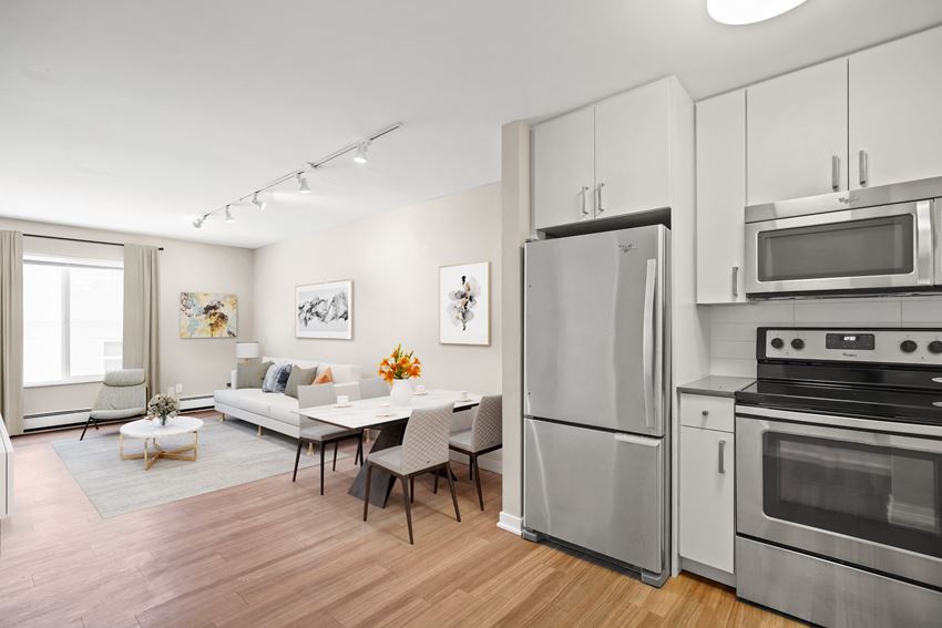 Staged Kitchen - Photo Gallery