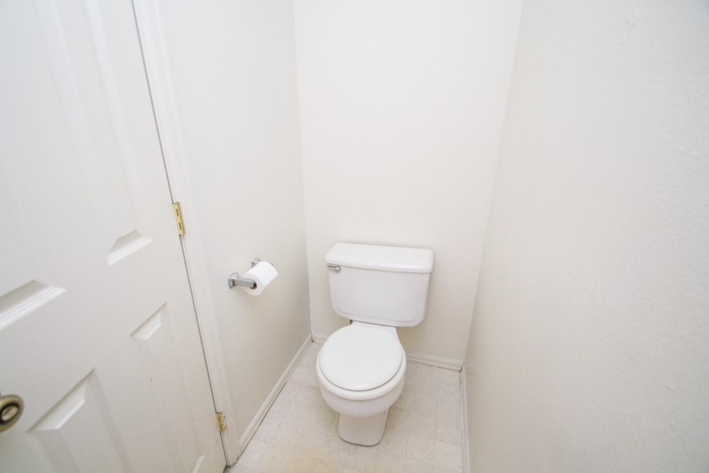 2238 Canyon Bathroom