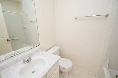 2238 Canyon Blvd. 3 Beds Apartment for Rent - Photo Gallery 1