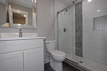 1837 22nd St Bathroom