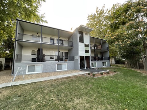 the building in which the apartment is located