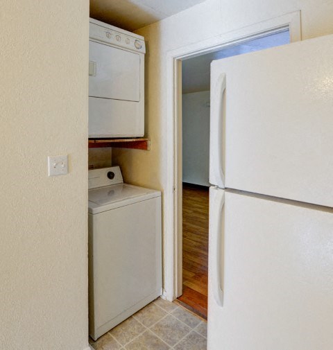 710 30th Street Unit A Laundry
