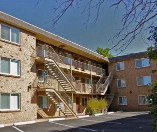 Lincoln Park Apartments Exterior