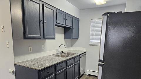 506 16Th St 2 Beds Apartment for Rent