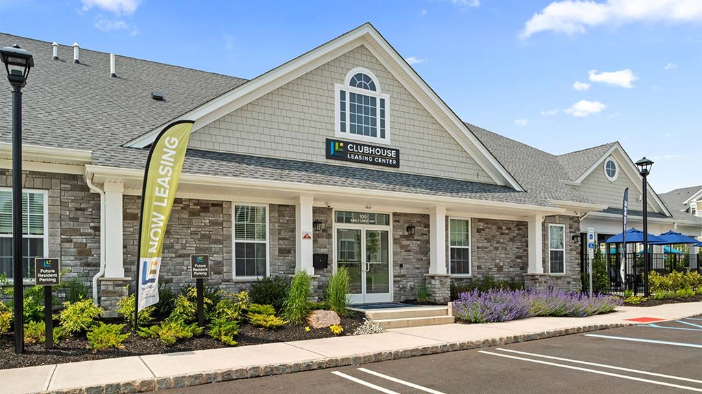 the building where the hotel is located