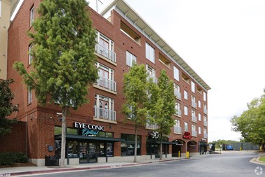 1700 Northside Drive NW Studio-3 Beds Apartment for Rent