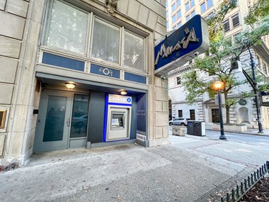50 Peachtree St Studio-2 Beds Apartment for Rent