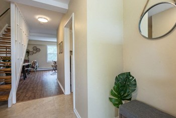 396 Princess Margret Blvd 3-4 Beds Apartment, Townhouse for Rent - Photo Gallery 4