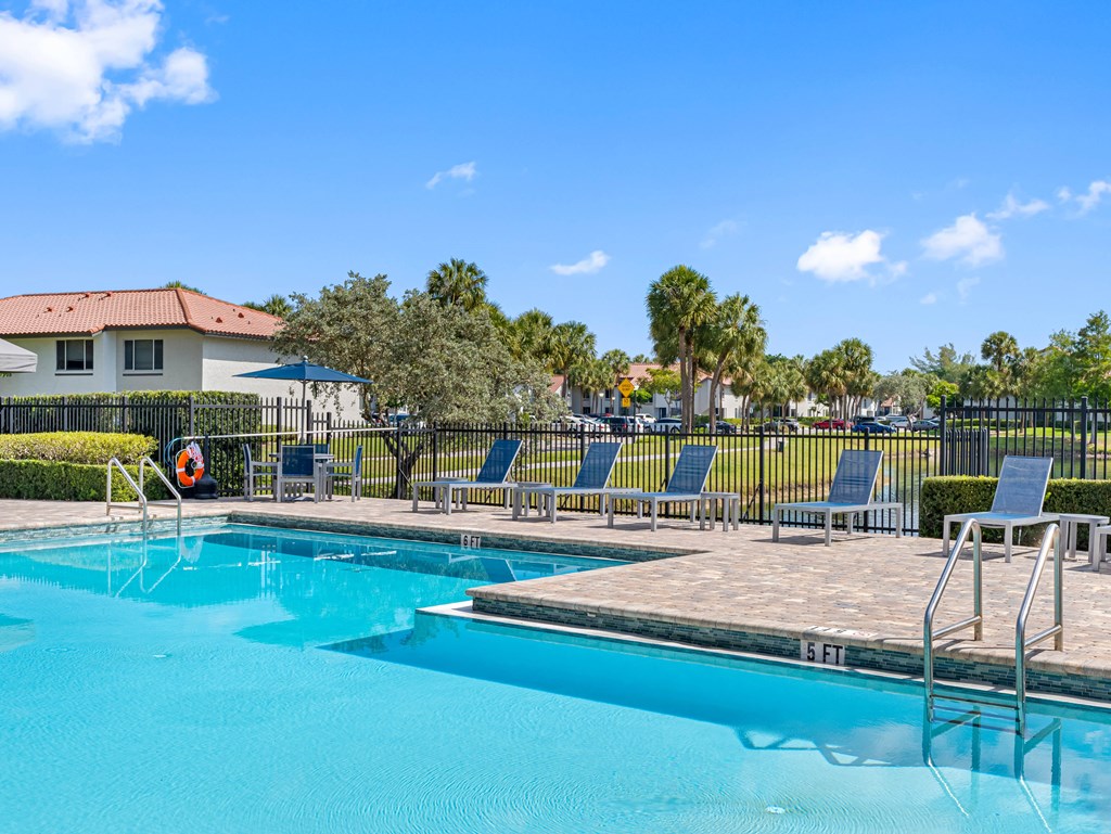 Boca Arbor Club Apartments